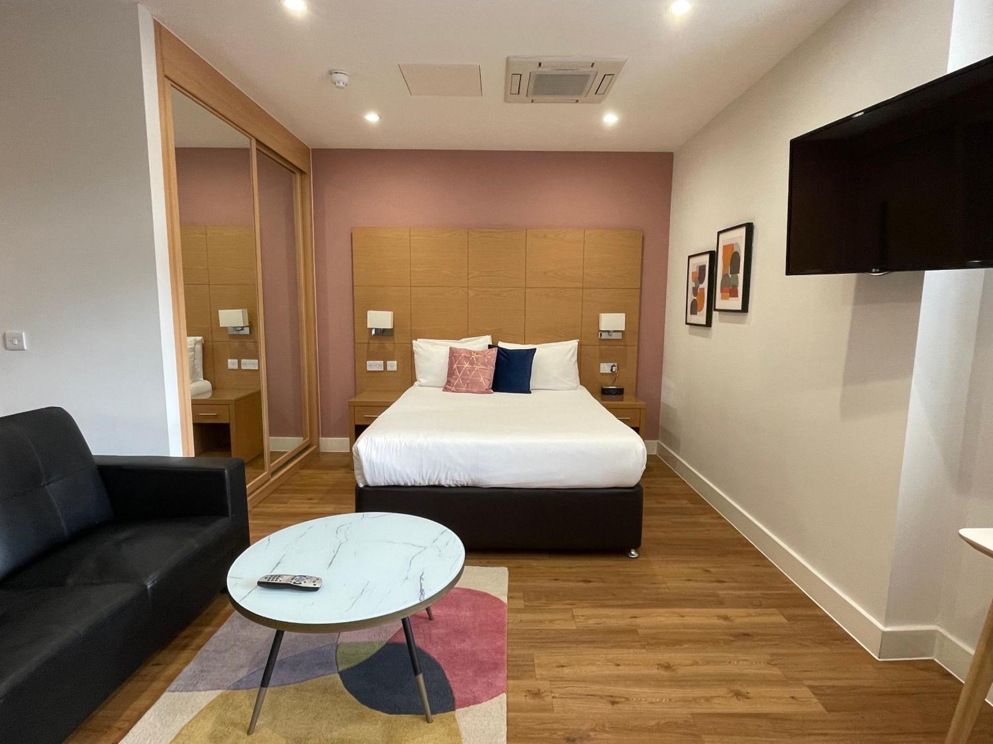 House Of Fisher - 100 Kings Road 4* Reading
